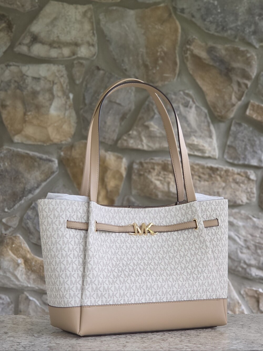 Michael Kors Reed Logo Large Belted Tote Bag - Picture 1 of 9